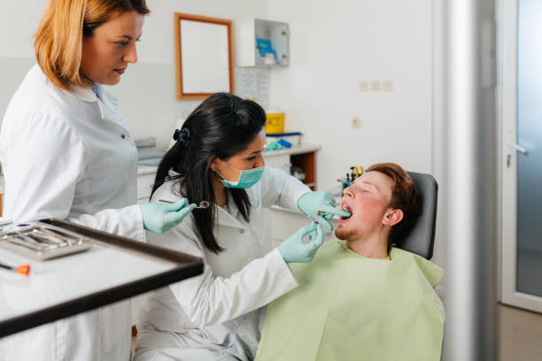 Best Emergency Dental Care for Broken or Chipped Teeth in Sansom Park, TX